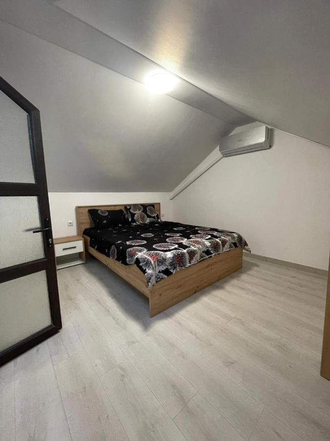 Apartament Casa Dan Buzău Zewnętrze zdjęcie